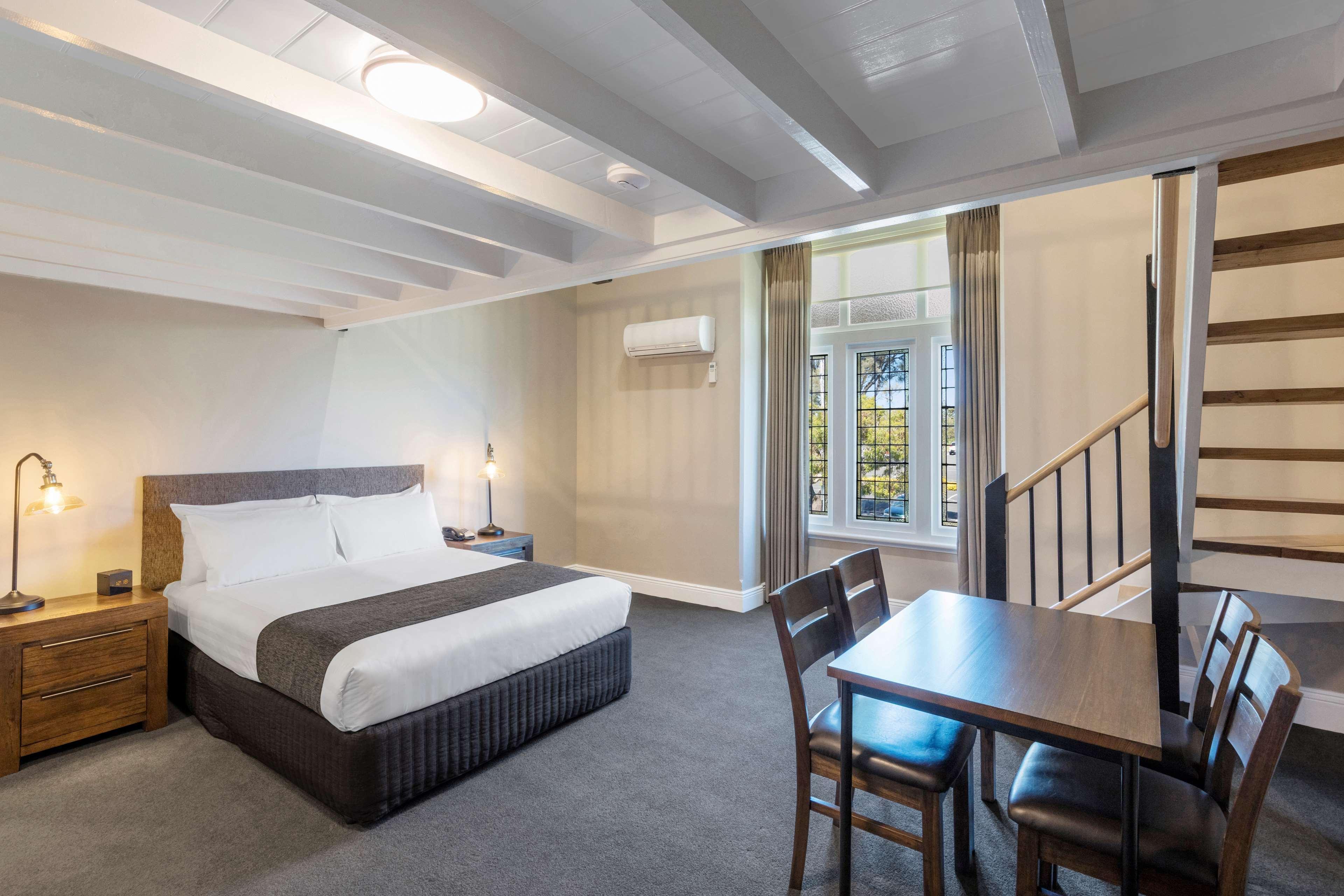 Best Western Olde Maritime Motor Inn Варрнамбул Экстерьер фото